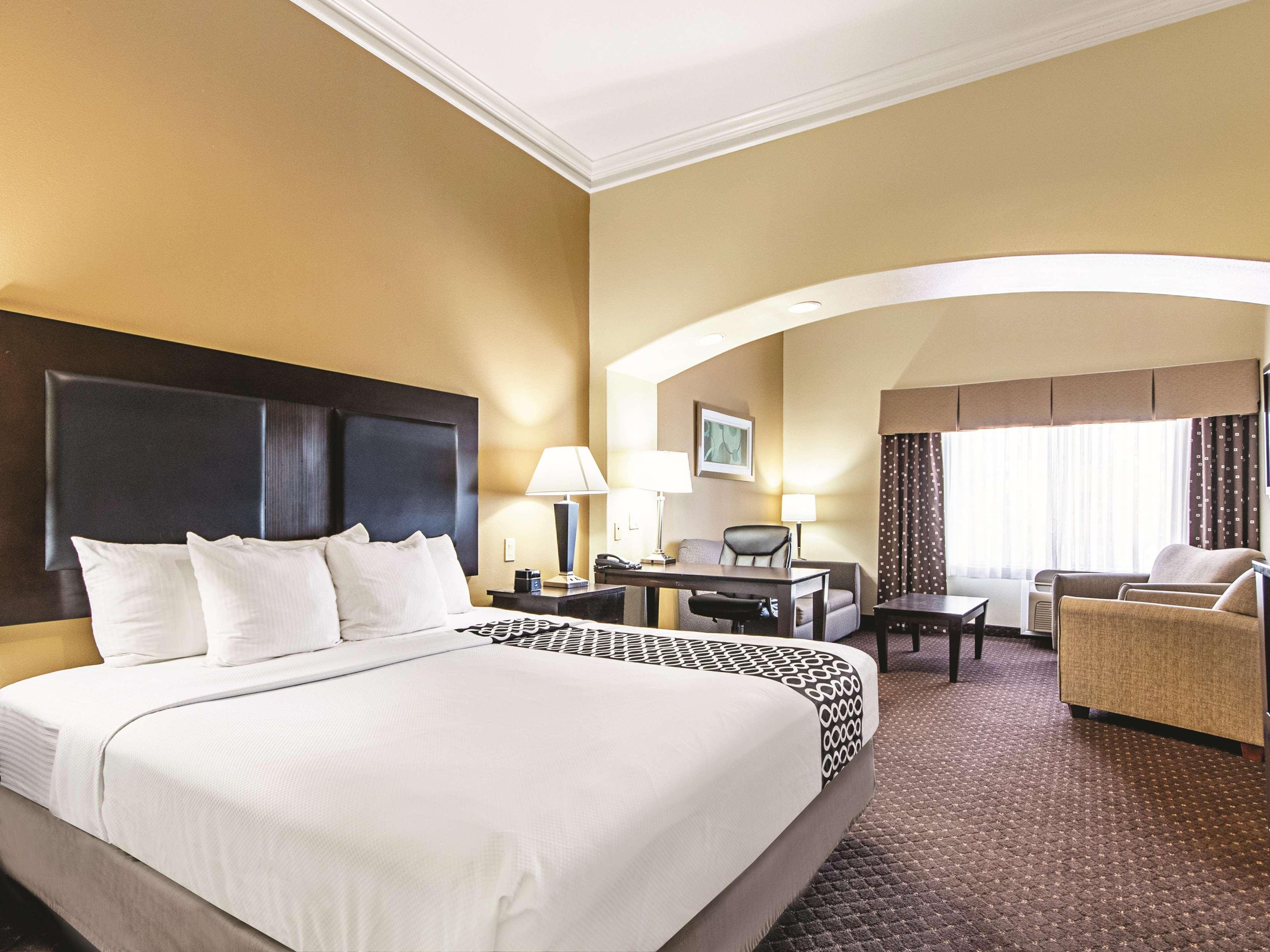 La Quinta By Wyndham Houston New Caney מראה חיצוני תמונה